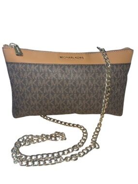 Michael Kors Jet Set Monogram
Shoulder Bag Pouch - Gold Chain Custom